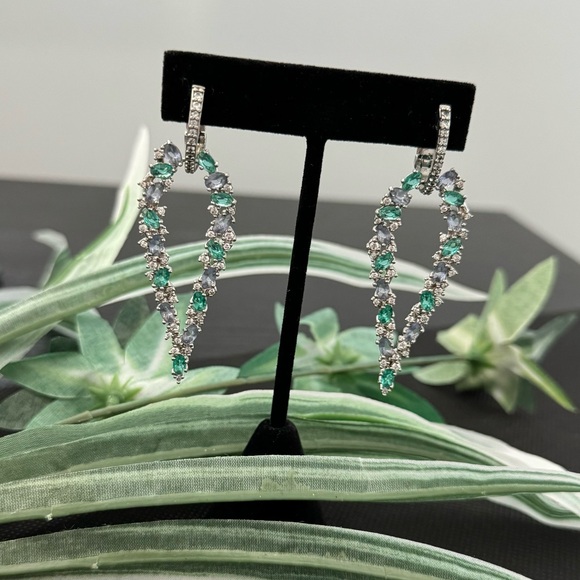 Emerald gem & White Zirconia - White Rodhium-Plated. - Picture 2 of 4